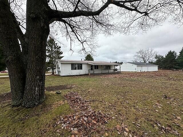 1st image of 8 Cypress Ln