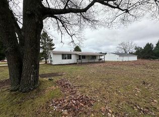 8 Cypress Ln, Kincheloe, MI 49788