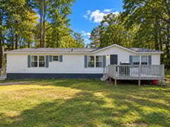 129 Holly Creek Dr, Carrollton, GA 30116