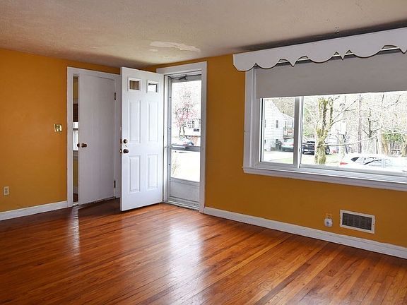 2nd image of 181 Greenwood St