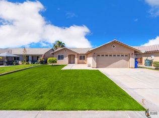 1433 Meadow Dr, Calexico, CA 92231