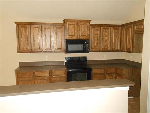 3rd image of 117 Janice Ln