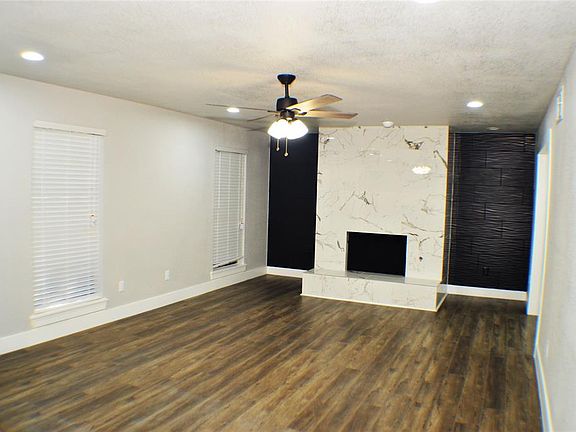 4th image of 318 Overland Dr