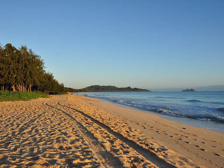 Beautiful White Sands of Waimanalo Beach