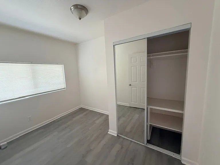 5415 Imperial Ave — Photo 7