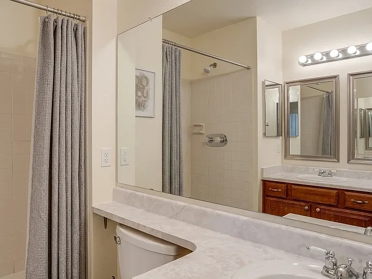 6435 Chantilly Pl — Photo 33