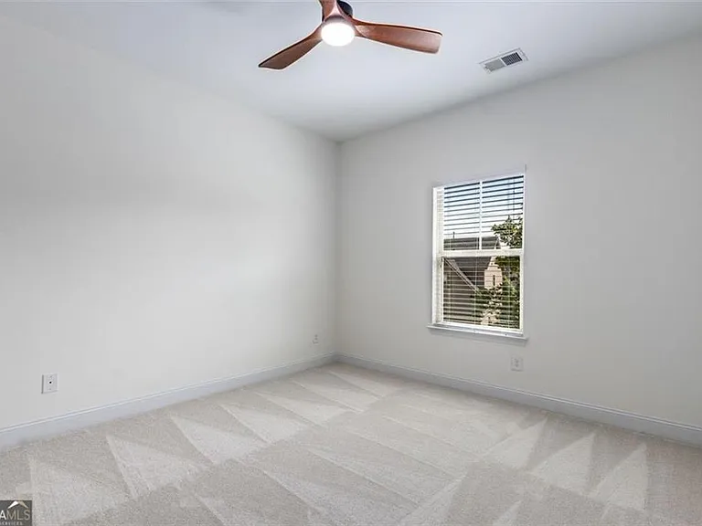5115 Rialto Way — Photo 30