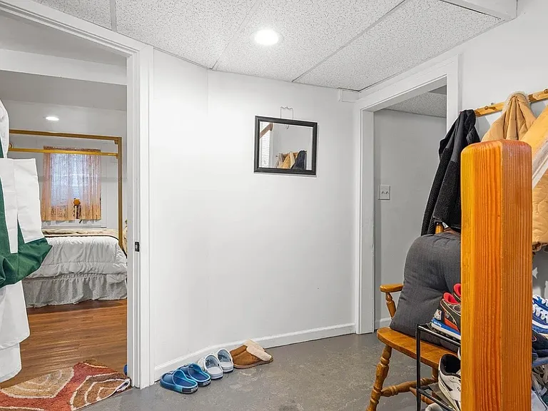 607 Fuller Ave SE — Photo 8
