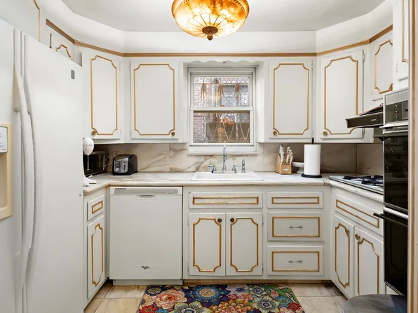 562 84th Street image 9 of 23