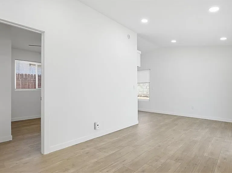12192 Pluto Dr — Photo 4