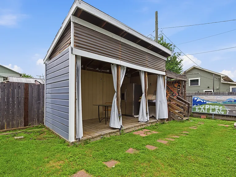 1108 W Jessamine St — Photo 12