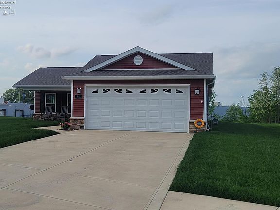 3rd image of 1662 Arrow Dr