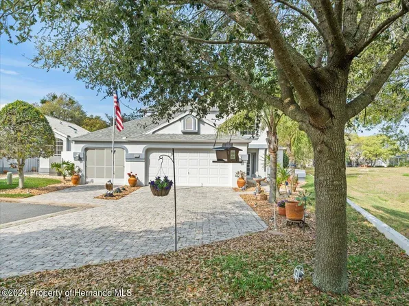 1121 El Portico Ln, Spring Hill, FL 34608