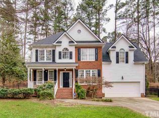 4504 Crabtree Pines Ln, Raleigh, NC 27612