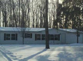 7834 Kimball Dr, Fort Gratiot, MI 48059