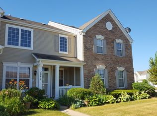 2061 Woodside Dr, Woodstock, IL 60098