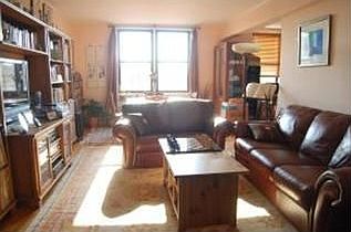 1st image of 275 Webster Ave APT 5C