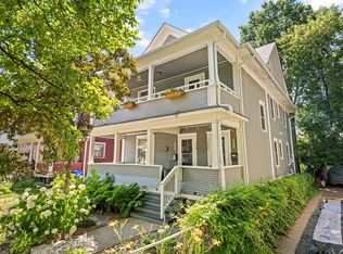 1060 Hague Ave, Saint Paul, MN 55104