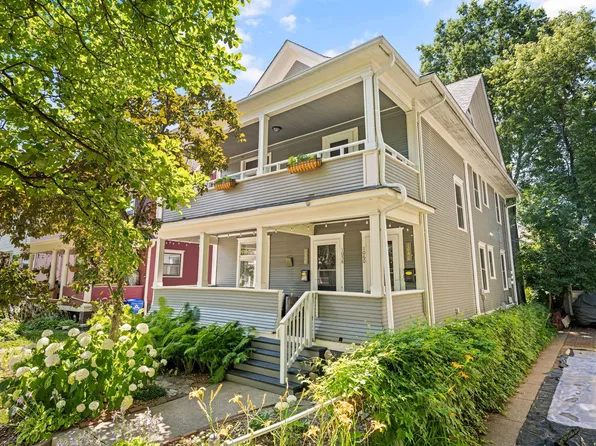 1060 Hague Ave, Saint Paul, MN 55104