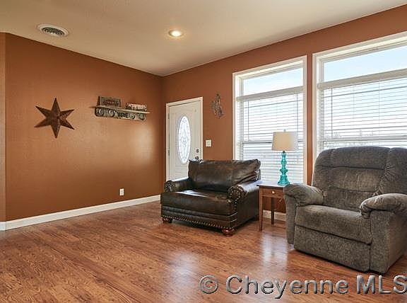 2nd image of 881 West Rd