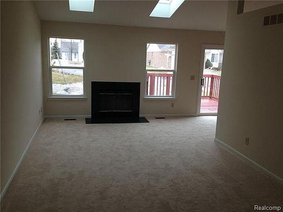 5th image of 21749 Lincoln Dr #58