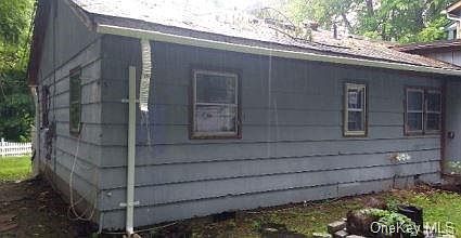 2nd image of 96 E Croton Dr