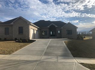 5643 Surry Ln, Greenwood, IN 46143