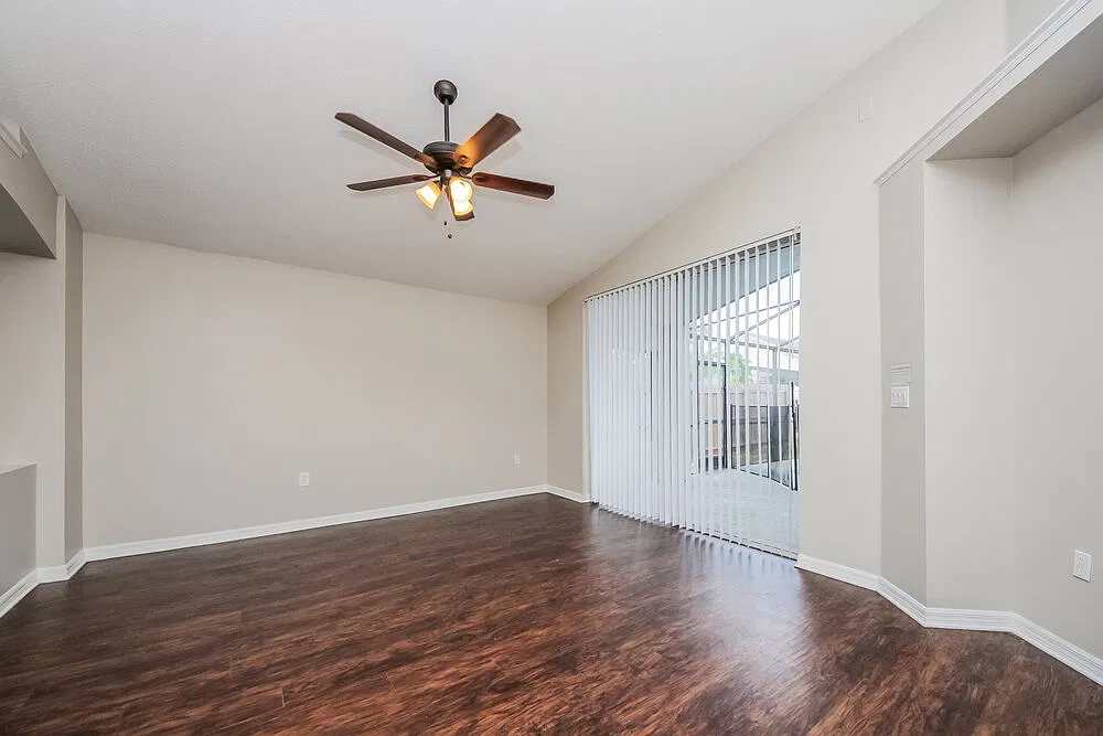 4 bed, 2.0 bath, 1822 sqft, $2,700 — Photo 3