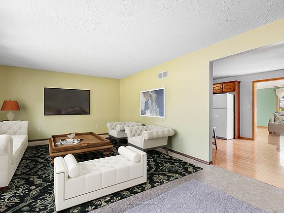 3rd image of 2316 Green St