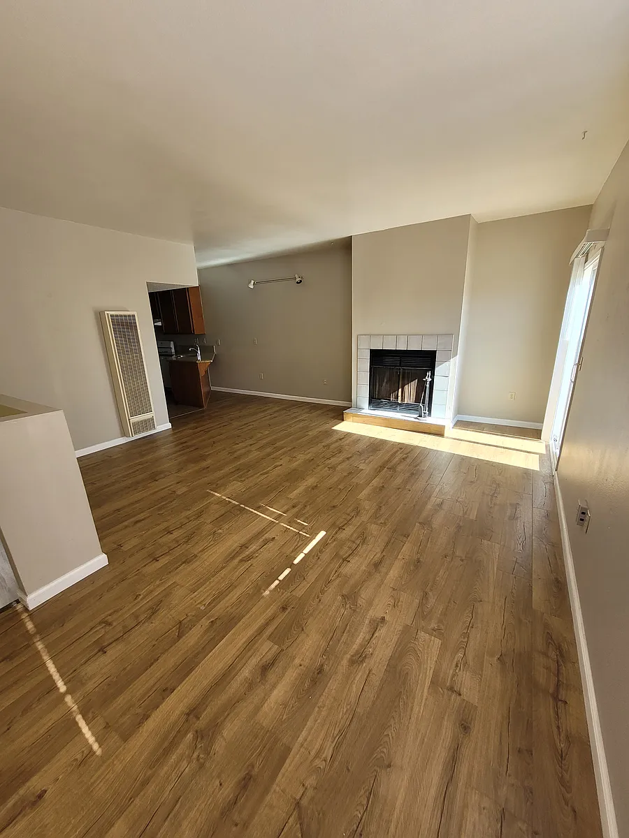 Building Photo - 238 Evergreen Ave