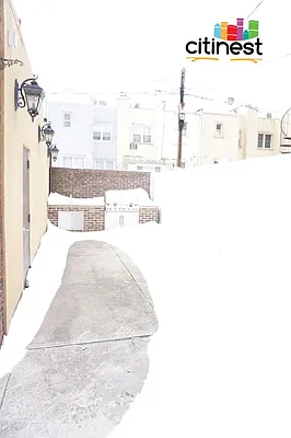 Rented by Citi Nest Group LLC | media 21