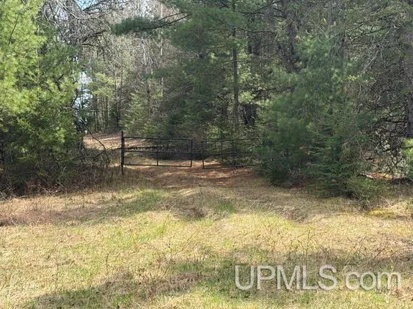 Hatalak Dr, Pembine, WI 54156