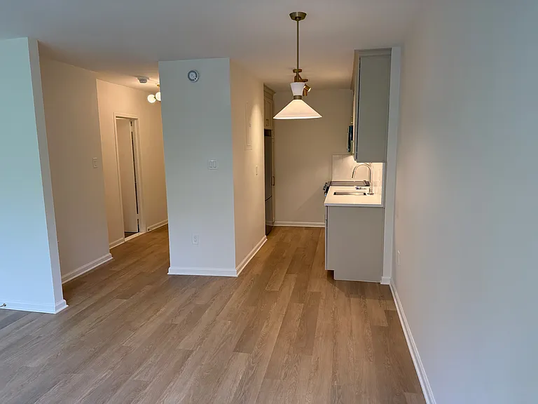 4101 Cathedral Ave NW #409 — Photo 9