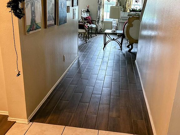 3rd image of 6631 Sutton Meadows Dr