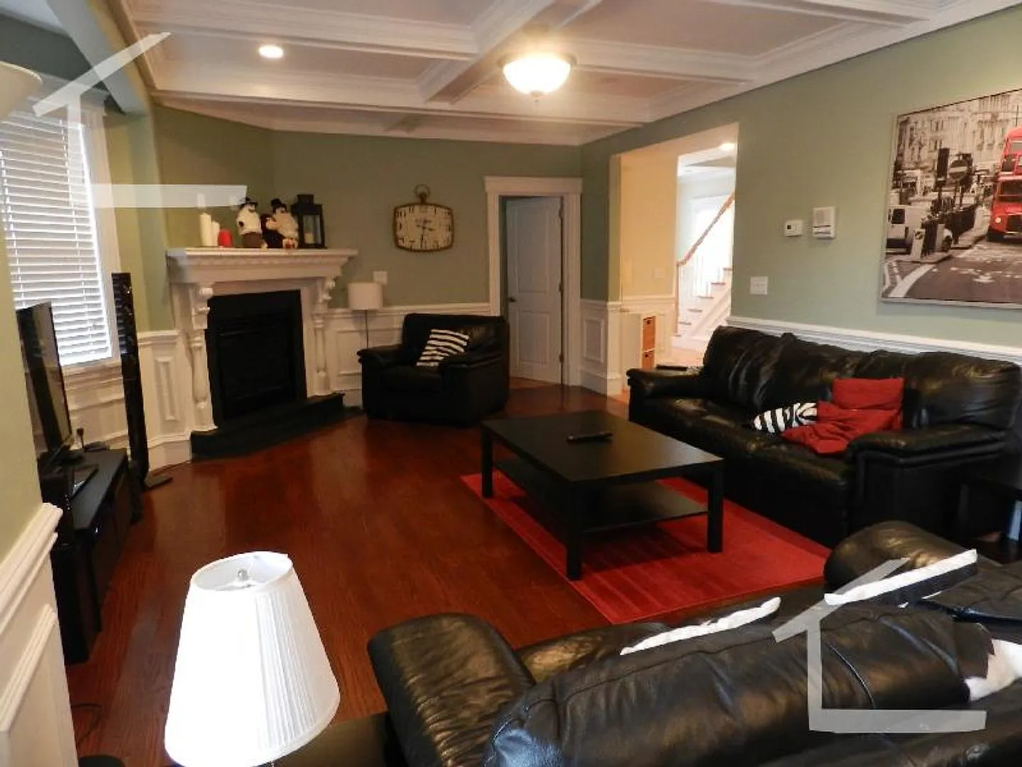 No Brokers Fee, No Security Deposit, In Unit Washer/Dryer, Pets friendly, Parking Included, Centr... — Photo 1