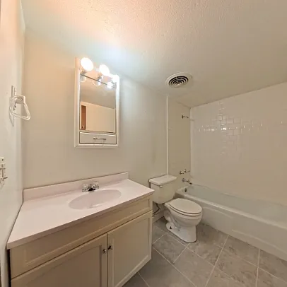 336 2nd Ave NE #6 — Photo 10