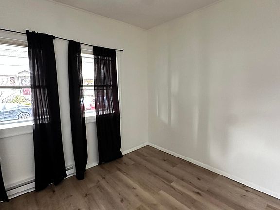 5th image of 32 Murray St #1