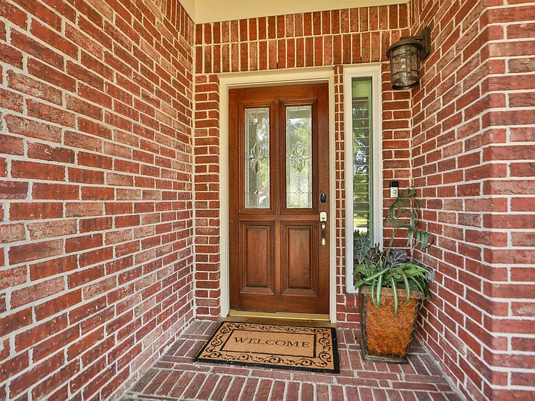 8410 Brighton Lake Ln — Photo 6