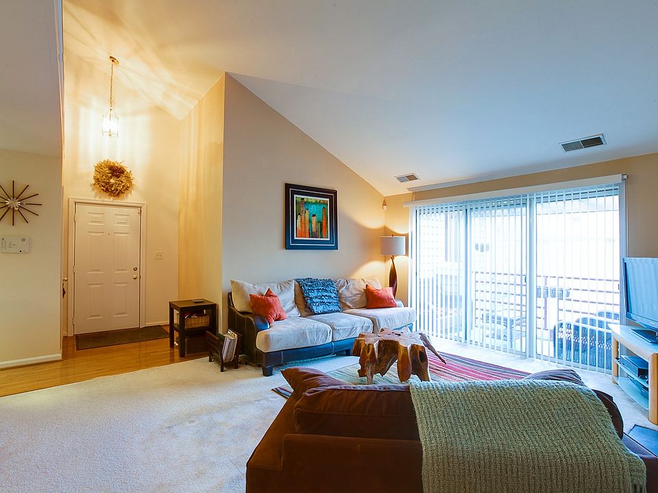 1st image of 603 Admiral Dr Unit 305