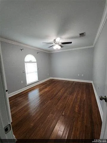 4 bed, 2.0 bath, 2000 sqft, $2,200 — Photo 4