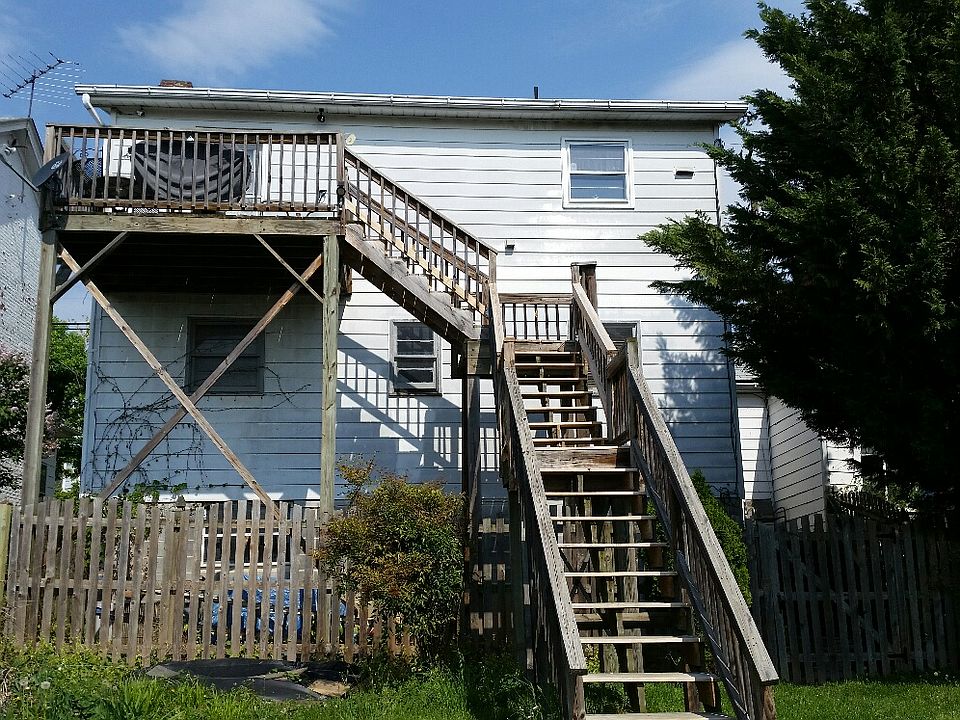2nd image of 5372 Main Street
