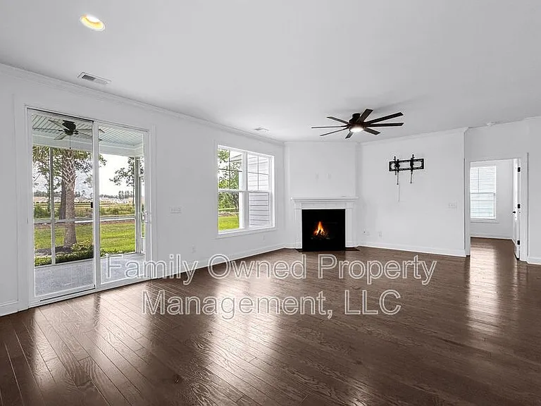 128 Whaler Ave — Photo 17