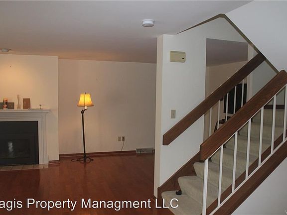 4th image of 241 Lakefront Blvd