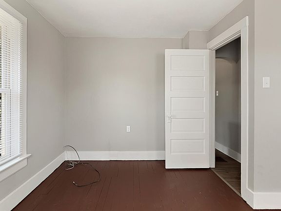 4th image of 1441 Swinney Ave #3