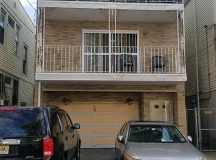19 Roosevelt Ave, Jersey City, NJ 07304