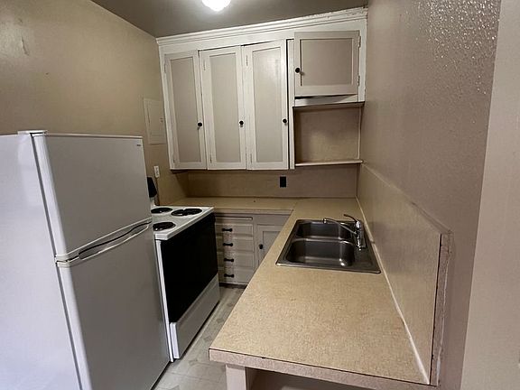 4th image of 2933 2nd Ave APT 307