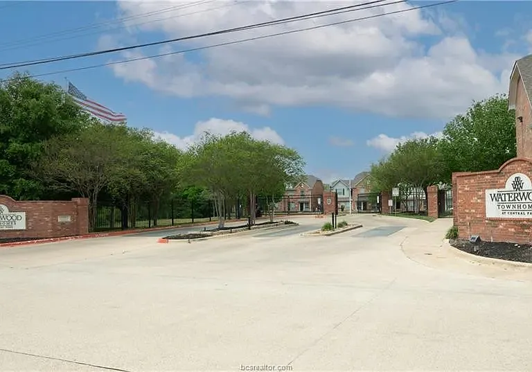 1001 Krenek Tap Rd #2806 — Photo 28