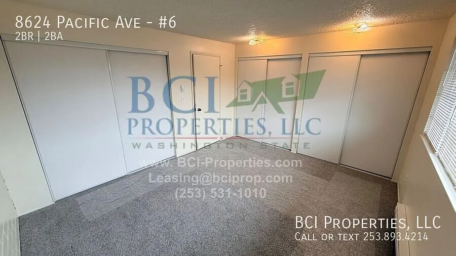Beautiful, Remodeled 2 Bedroom Townhome Available Now! Move in Special- $500 — Photo 4