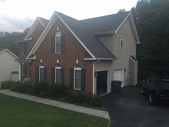 3rd image of 2922 Phillips Brook Ln