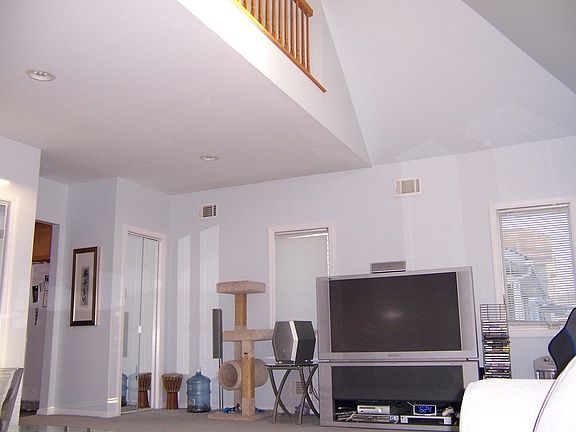 3rd image of 129 Valley Rd